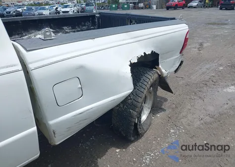 2005 Ford Ranger Edge/Fx4 Level Ii/Fx4 Off-Road/Xlt z USA, uszkodzony, nr VIN 1FTYR45E85PA75211